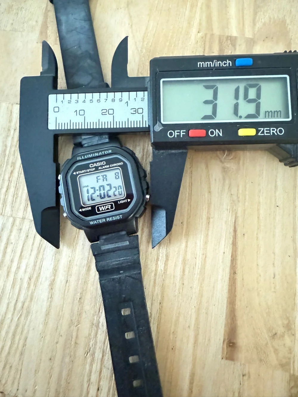 Casio LA-20WH black digital watch NEW BATTERY